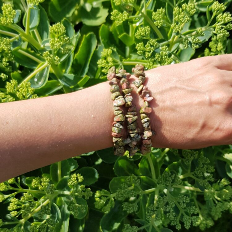 Unakite Crystal Chip Bracelet